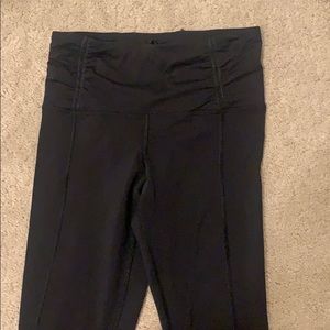 Lululemon Rebel Runner 7/8 tights size 4